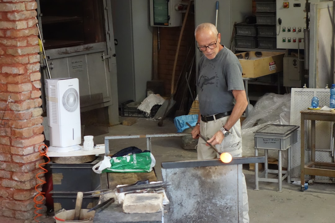 How to Choose a Countertop Fabricator in Las Vegas (2026 Guide)