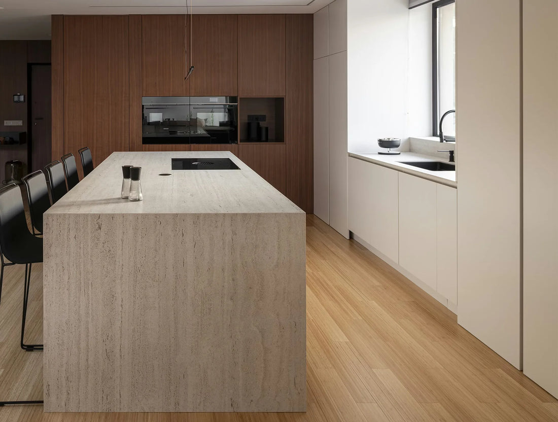 Counter Tops Kitchen Guide: Comparing Quartz, Granite & Quartzite in Las Vegas