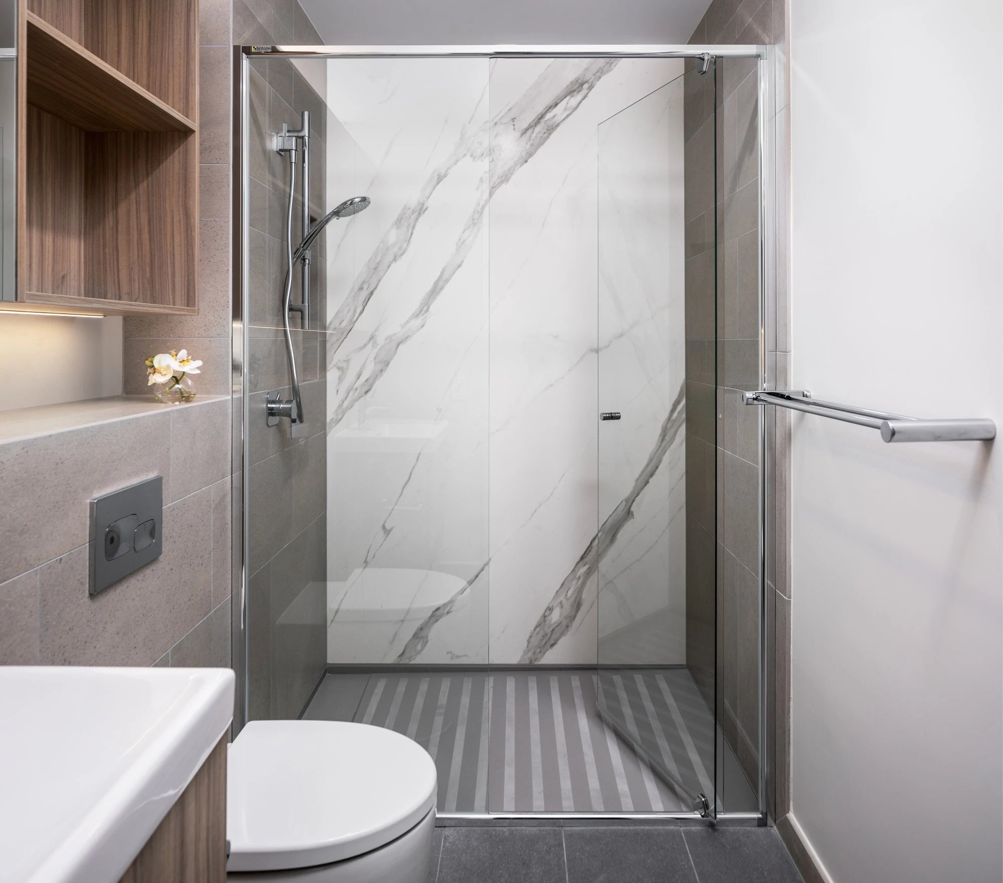 Silestone Kensho quartz bathroom vanity with white marble-look veining and integrated undermount sink — quartz countertops near me by Signature Stone Las Vegas