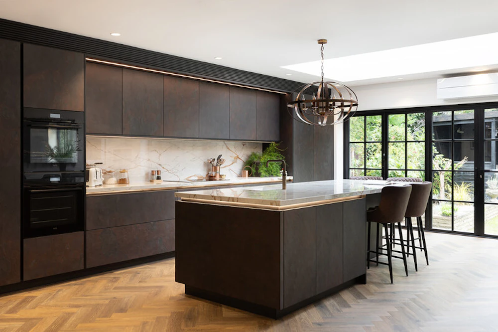 the-elegant-and-stunning-kitchens.jpg
